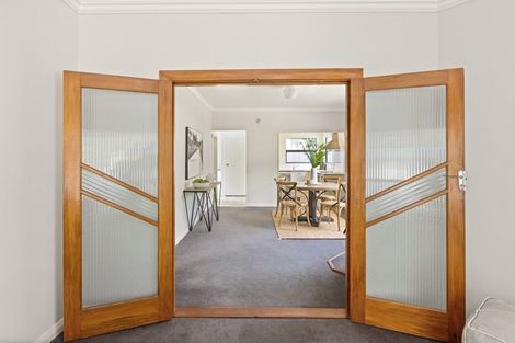 Photo of property in 153 Milton Road, Bluff Hill, Napier, 4110