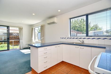 Photo of property in 8a Bass Street, Woolston, Christchurch, 8062