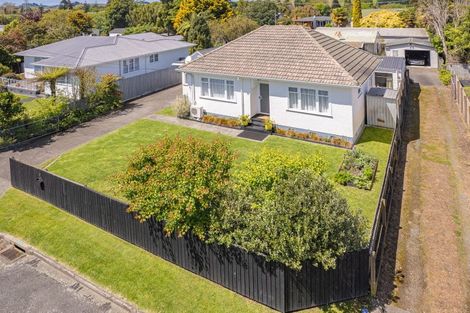 Photo of property in 2 Hodge Place, Aramoho, Whanganui, 4500
