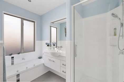 Photo of property in 44 Lamorna Road, Parklands, Christchurch, 8083