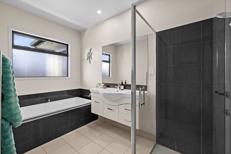 Photo of property in 7 Milford Place, Poraiti, Napier, 4112