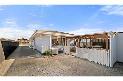 Photo of property in 46 Denise Crescent, Hornby, Christchurch, 8042