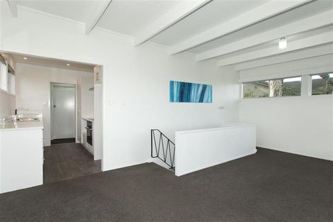 Photo of property in 1/8 Rewi Street, Torbay, Auckland, 0630