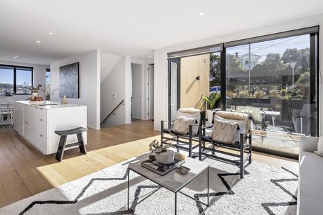 Photo of property in 1 Mary Dobson Way, Island Bay, Wellington, 6023