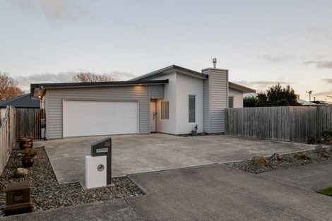 Photo of property in 20 Freedom Drive, Kelvin Grove, Palmerston North, 4414