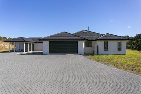 Photo of property in 1 Lemonwood Lane, Kinloch, Taupo, 3377