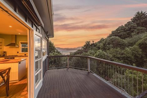 Photo of property in 17 Brenchley Road, Lyttelton, 8082