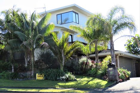 Photo of property in 34 St Annes Crescent, Wattle Downs, Auckland, 2103