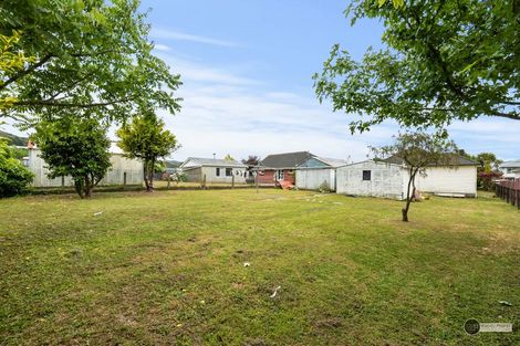 Photo of property in 77 Fraser Street, Wainuiomata, Lower Hutt, 5014