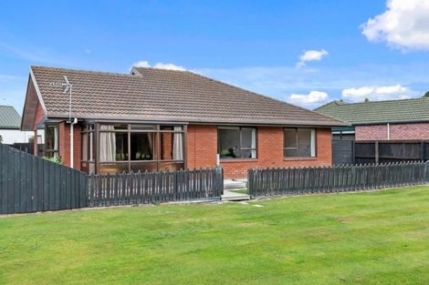 Photo of property in 9 Pyatt Place, Redwood, Christchurch, 8051