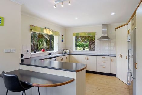 Photo of property in 47 Rutherford Drive, Waikanae Beach, Waikanae, 5036