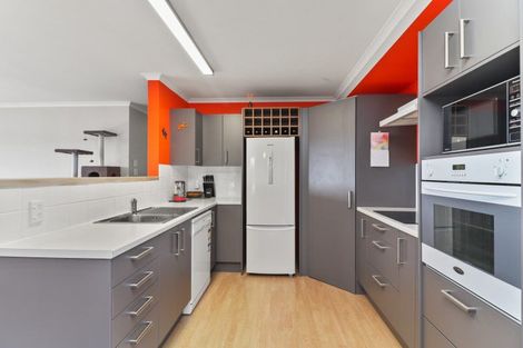 Photo of property in 18a Okoroire Street, Tirau, 3410