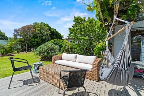 Photo of property in 39 Tiromoana Road, Raumati South, Paraparaumu, 5032