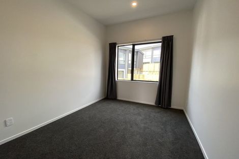 Photo of property in 4/62 Spenmoor Street, Newlands, Wellington, 6037