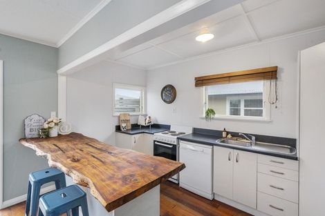 Photo of property in 7 Richmond Avenue, Takaro, Palmerston North, 4410