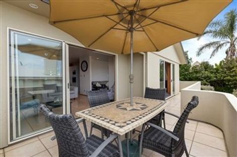 Photo of property in 59 Hastings Road, Mairangi Bay, Auckland, 0630