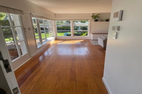 Photo of property in 1/10 Riverlea Avenue, Pakuranga, Auckland, 2010