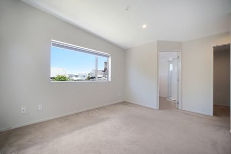 Photo of property in 22/45a Swanson Road, Henderson, Auckland, 0610