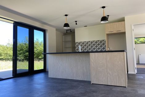 Photo of property in 121 Waikawa Beach Road, Manakau, Levin, 5573