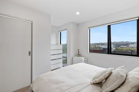 Photo of property in 5 Longshore Drive, Long Bay, Auckland, 0630