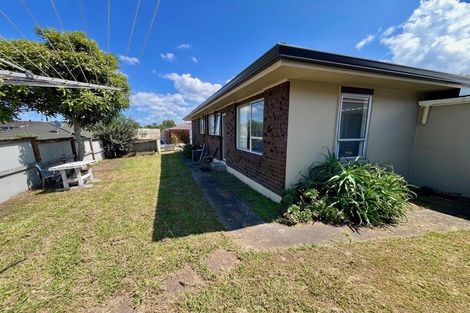 Photo of property in 1/11 Ciprian Place, Henderson, Auckland, 0612