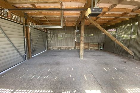 Photo of property in 1/76 Target Road, Totara Vale, Auckland, 0629
