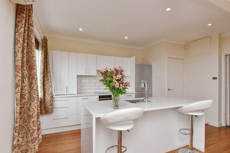 Photo of property in 51 Marama Crescent, Mount Pleasant, Christchurch, 8081