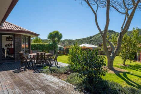 Photo of property in 4 Admiralty Place, Waikawa, Picton, 7220