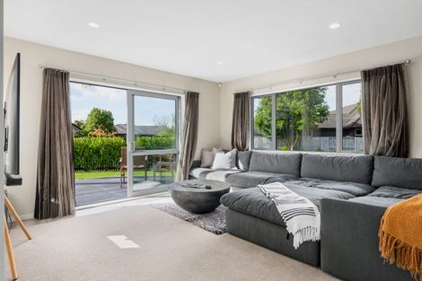 Photo of property in 16 Cole Thomas Place, Huntington, Hamilton, 3210