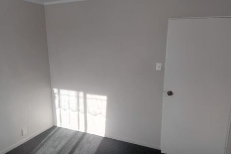 Photo of property in 2/388a West Coast Road, Glen Eden, Auckland, 0602