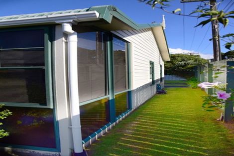 Photo of property in 4/70-76 Whiteley Street, Moturoa, New Plymouth, 4310