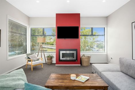 Photo of property in 119 Te Puia Drive, Aotea, Porirua, 5024