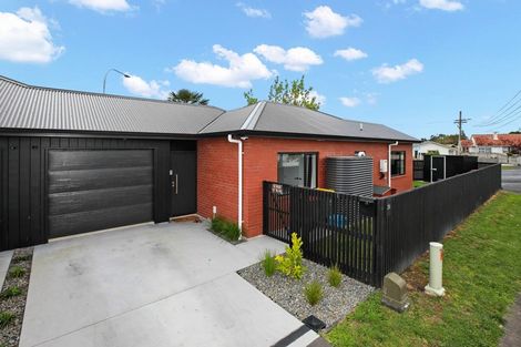 Photo of property in 2a Carey Street, Maeroa, Hamilton, 3200