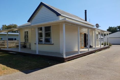 Photo of property in 2 Ohawe Terrace, Ohawe, Hawera, 4671