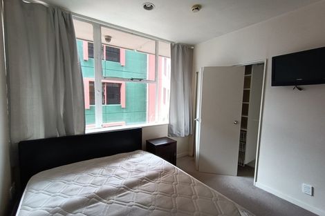 Photo of property in Terrace Tower Apartments, 8b/126 The Terrace, Wellington Central, Wellington, 6011