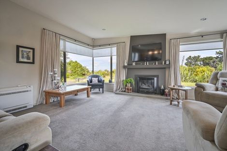 Photo of property in 16 Hikanui Drive, Havelock North, 4130