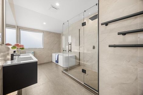 Photo of property in 4 Seawind Way, Hobsonville, Auckland, 0616