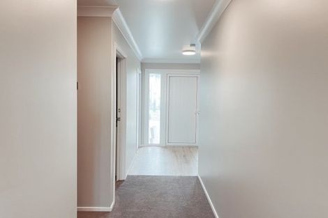 Photo of property in 18 Monaco Grove, Fitzherbert, Palmerston North, 4410