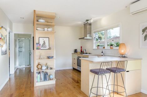 Photo of property in 3/142 Rosebank Road, Avondale, Auckland, 1026