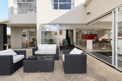 Photo of property in 102 Freyberg Street, Otumoetai, Tauranga, 3110