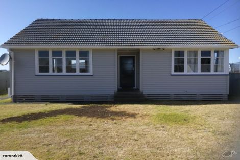 Photo of property in 34 Matipo Street, Castlecliff, Whanganui, 4501
