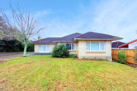 Photo of property in 42 Hillcrest Road, Hillcrest, Hamilton, 3216