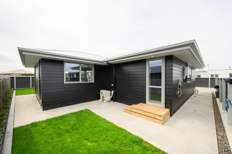 Photo of property in 83a Seabury Avenue, Foxton Beach, Foxton, 4815