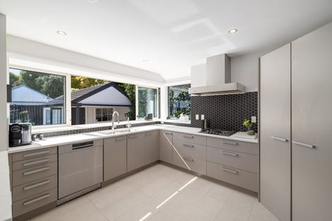 Photo of property in 48 Glandovey Road, Fendalton, Christchurch, 8052