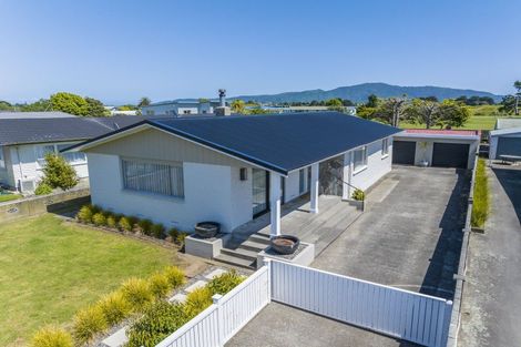 Photo of property in 77 Gray Avenue, Paraparaumu Beach, Paraparaumu, 5032