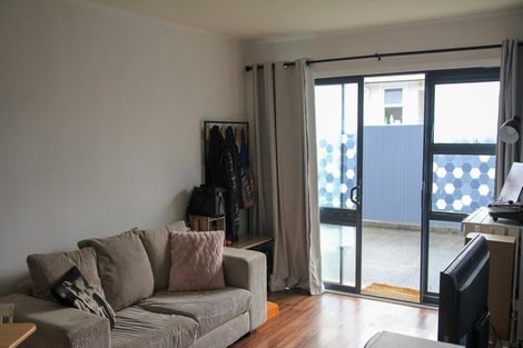 Photo of property in 2/43 Leighton Avenue, Waiwhetu, Lower Hutt, 5010