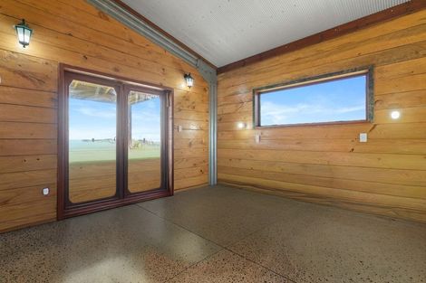Photo of property in 56 Mcgregor Road, Clevedon, Papakura, 2582