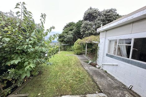Photo of property in 169 Broderick Road, Johnsonville, Wellington, 6037