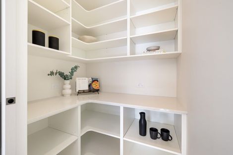 Photo of property in 120 Aorangi Road, Bryndwr, Christchurch, 8053