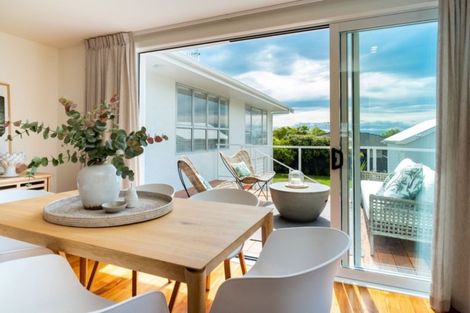 Photo of property in 51 Te Mata Road, Havelock North, 4130